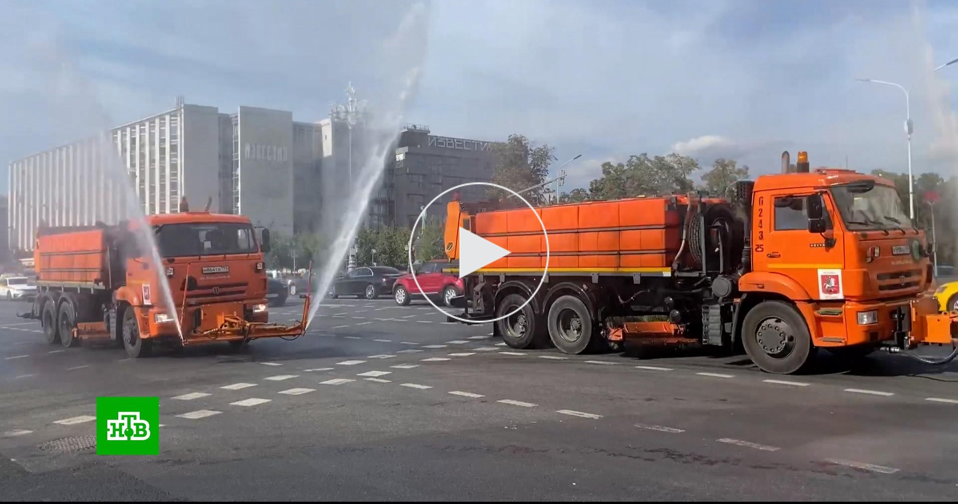 Московские дороги начали принудительно охлаждать водой