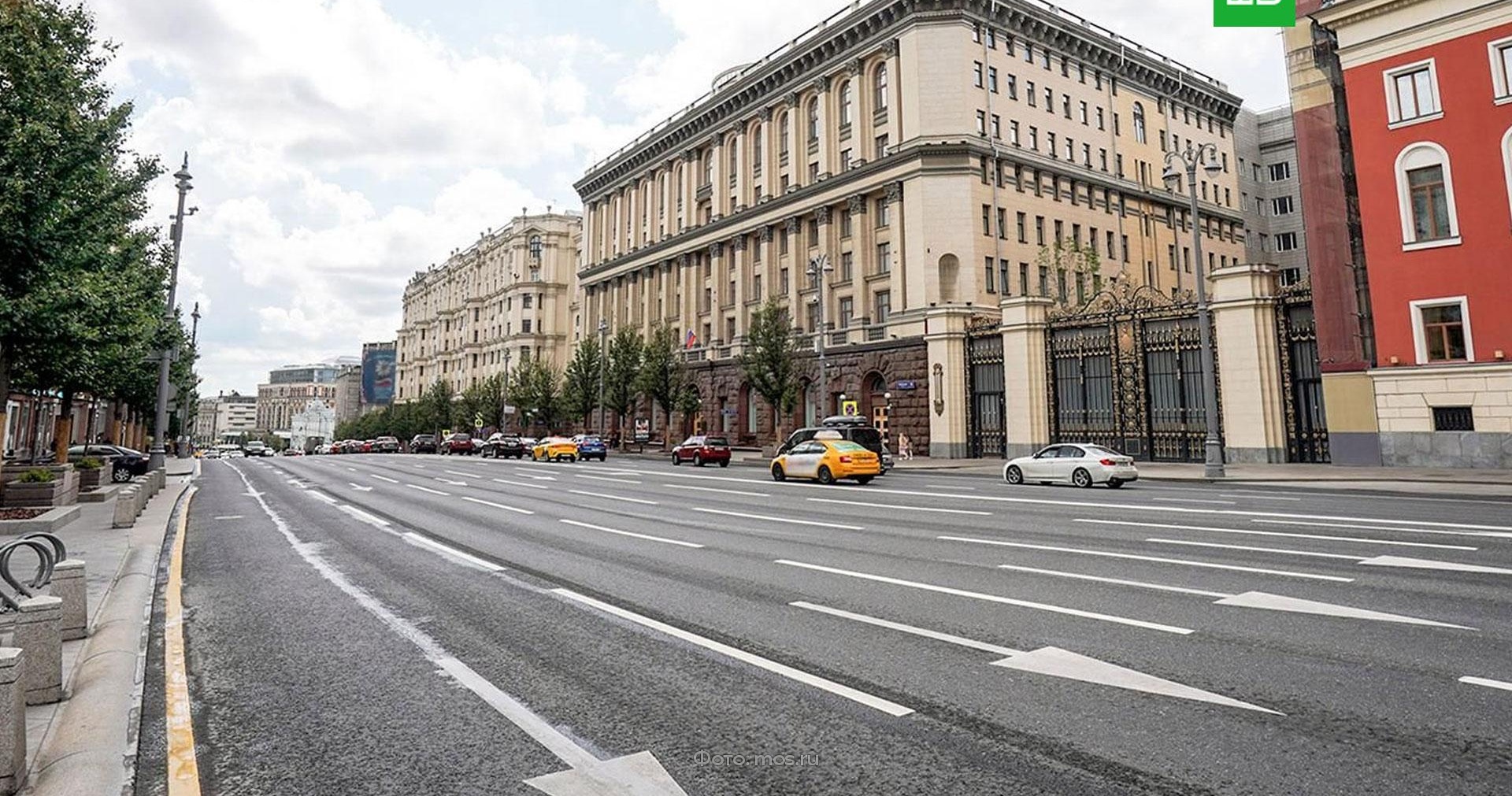 В центре Москвы возобновили полноценное движение транспорта