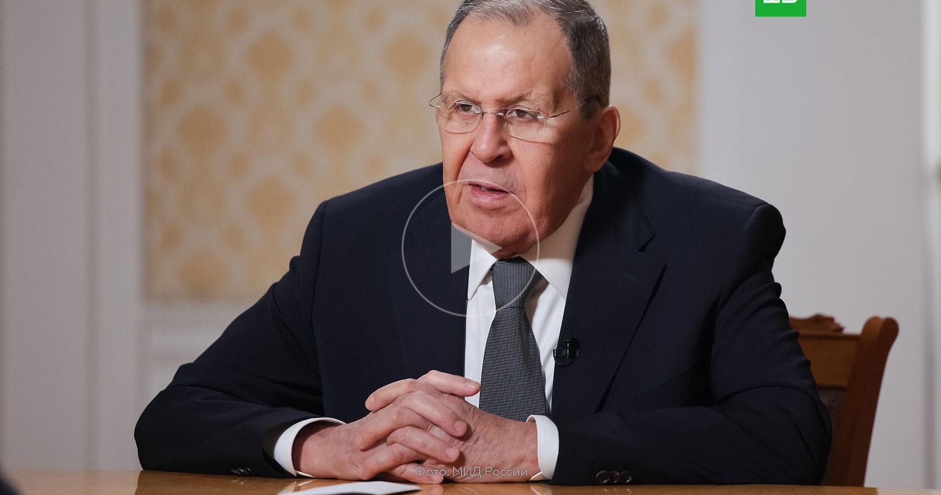 Политолог Озертем объяснил двойственность позиции Анкары