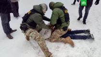 Задержан бизнесмен из Саранска, покупавший сим-карты для украинской разведки.
ФСБ пресекла противоправную деятельность сторонника ГУР МО Украины. По данным спецслужбы, 34-летний житель Саранска оформил по заданию Киева более тысячи сим-карт и 10 виртуальных станций.
Мордовия, Украина, ФСБ, задержания.
НТВ.Ru: новости, видео, программы телеканала НТВ Задержан бизнесмен из Саранска, покупавший сим-карты для украинской разведки.
ФСБ пресекла противоправную деятельность сторонника ГУР МО Украины. По данным спецслужбы, 34-летний житель Саранска оформил по заданию Киева более тысячи сим-карт и 10 виртуальных станций.
Мордовия, Украина, ФСБ, задержания.
НТВ.Ru: новости, видео, программы телеканала НТВ